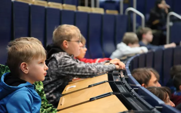 20_kinderuni_brs_motorsport_sta_2010427_foto_j._kuestenmacher.jpg (DE)