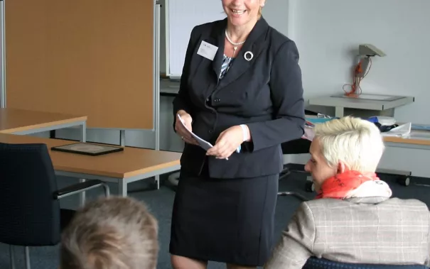 41_alumni-tag-2016_jk_dresscodes_frie.jpg (DE)