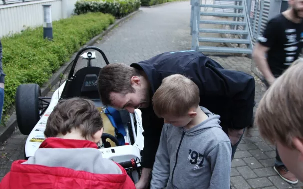 58_kinderuni_brs_motorsport_sta_20170427_foto_c._pesch.jpg (DE)