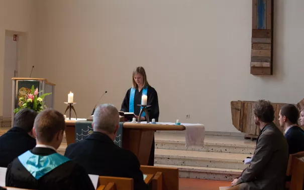 absf2016-gottesdienst_300_eva_tritschler_20161022_2875_cut.jpg (DE)