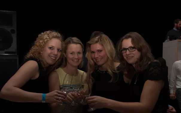 absf2016-party_300_eva_tritschler_20161023_3267.jpg (DE)