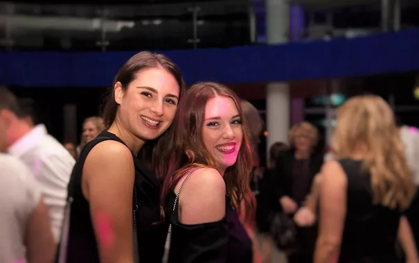 absf2016-party_300_eva_tritschler_20161023_3282.jpg (DE)