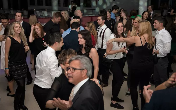 absf2016-party_300_eva_tritschler_20161023_3350.jpg (DE)