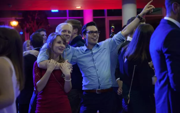 absf2016-party_300_eva_tritschler_20161023_3401.jpg (DE)