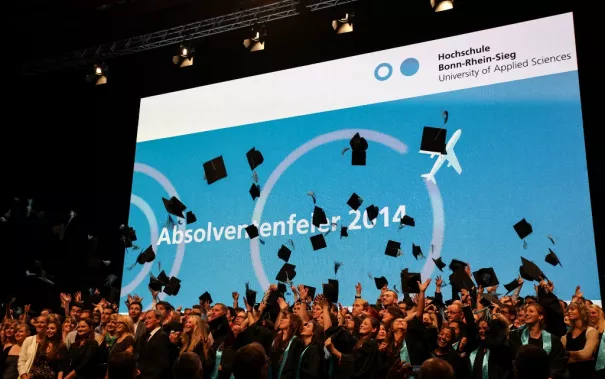 absolventenfeier2014_foto_sarah_sondermann_img_2979.jpg (DE)