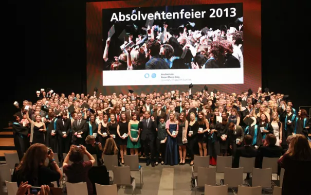 absolventenfeier_2013_img_0695.jpeg (DE)