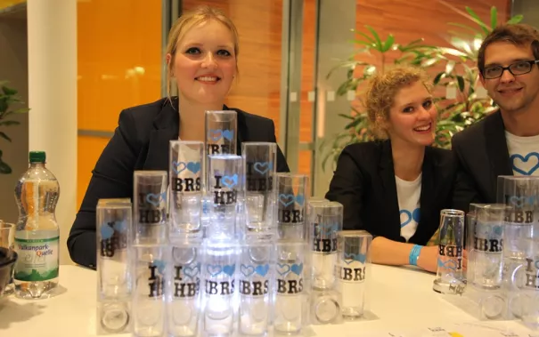 absolventenfeier_2014_party_foto_e._tritschler_img_4546.jpg (DE)