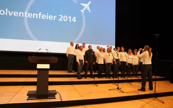 absolventenfeier_2014_web_foto_e._tritschler_15.jpg (DE)