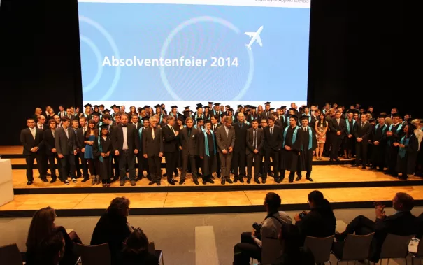 absolventenfeier_2014_web_foto_e._tritschler_71.jpg (DE)