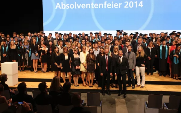 absolventenfeier_2014_web_foto_e._tritschler_87.jpg (DE)