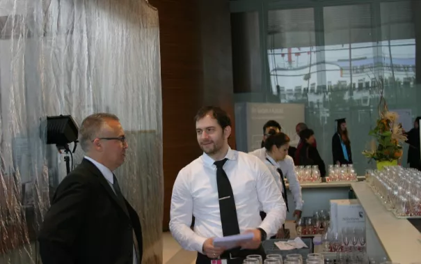 absolventenfeier_2014_web_foto_j._kuestenmacher_0261.jpg (DE)