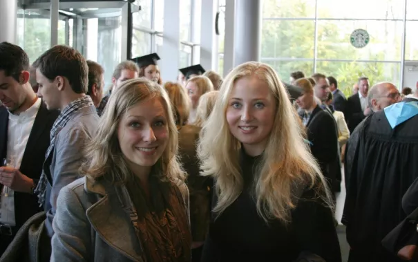 absolventenfeier_2014_web_foto_j._kuestenmacher_0351.jpg (DE)