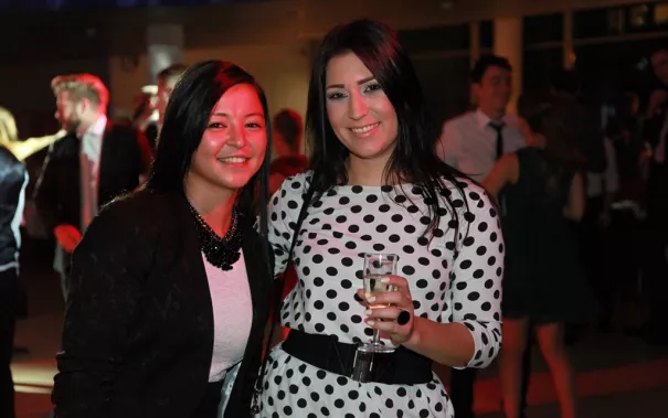 absolventenfeier_2015_party_20151024_foto_e._tritschler_img_8610.jpg (DE)