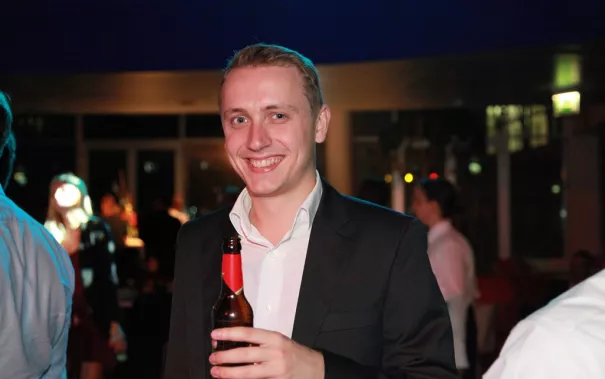 absolventenfeier_2015_party_20151024_foto_e._tritschler_img_8646.jpg (DE)