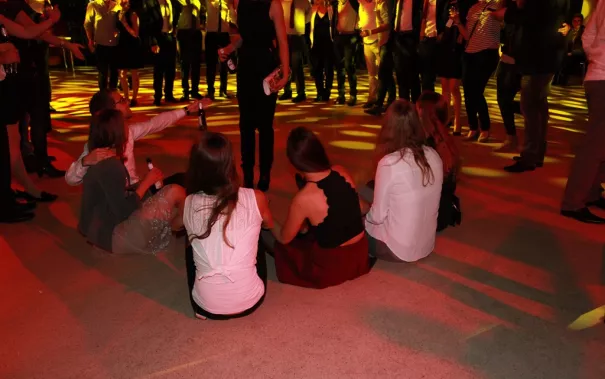 absolventenfeier_2015_party_20151024_foto_e._tritschler_img_8697.jpg (DE)