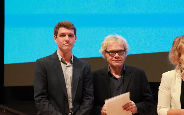 absolventenfeier_2015_telekom-forum_20151024_foto_e._tritschler_img_8396.jpg (DE)