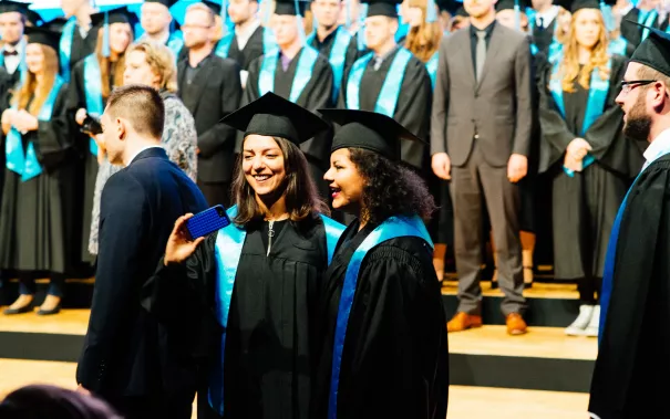 absolventenfeier_20161022_foto_nathan_dreessen_038.jpg (DE)