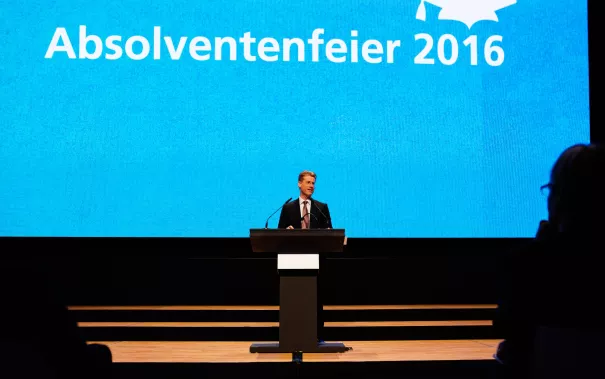 absolventenfeier_20161022_foto_nathan_dreessen_219.jpg (DE)