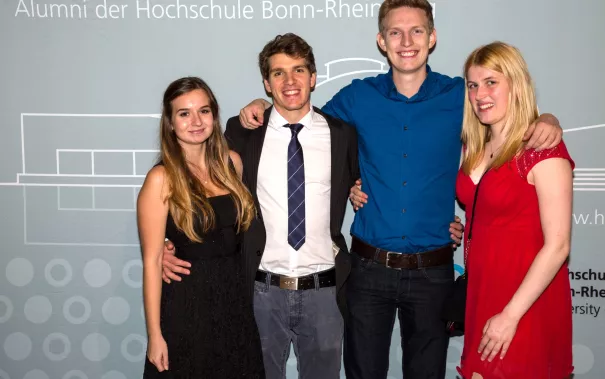 absolventenfeier_2017_alumni_fotowand_20171021_foto_s._sondermann_66.jpg