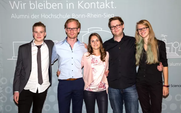 absolventenfeier_2017_alumni_fotowand_20171021_foto_s._sondermann_74.jpg