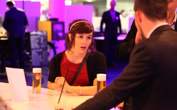 absolventenfeier_2017_party_20171021_foto_j._kuestenmacher_0120.jpg (DE)