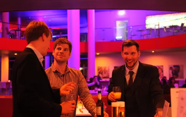 absolventenfeier_2017_party_20171021_foto_j._kuestenmacher_0122.jpg (DE)