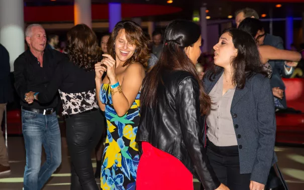 absolventenfeier_2017_party_20171021_foto_s._sondermann_4281.jpg (DE)