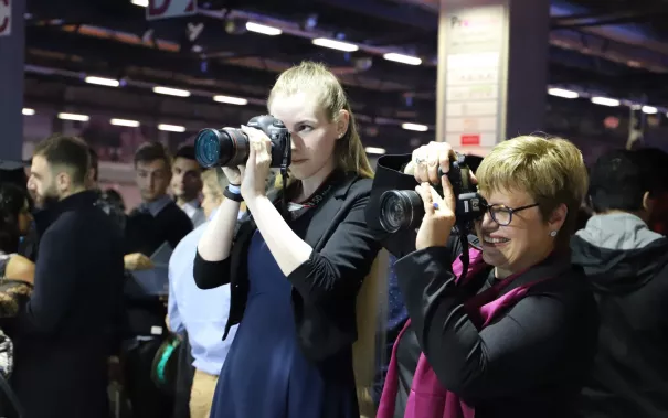 absolventenfeier_ausklang_20191026_foto_juri_kuestenmacher_035.jpg (DE)