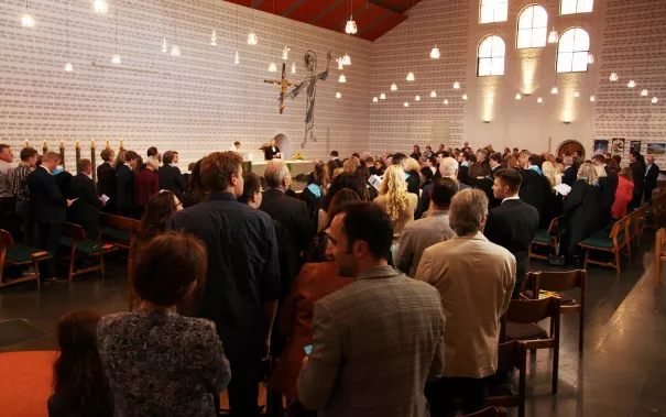 absolventenfeier_gottesdienst_20191026_foto_eva_tritschler_img_6028.jpg (DE)