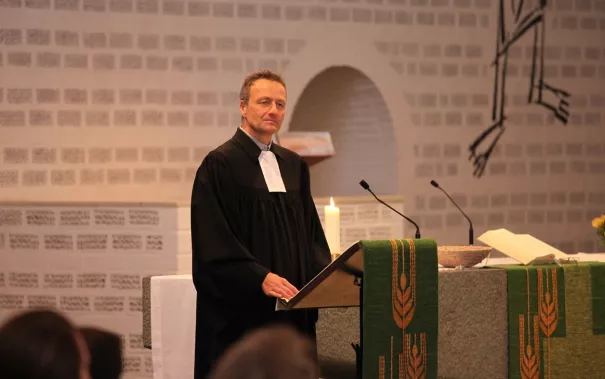 absolventenfeier_gottesdienst_20191026_foto_eva_tritschler_img_6035.jpg (DE)