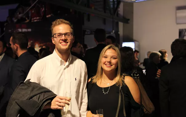 absolventenfeier_h-brs_telekom_dome_20181027_foto_juri_kuestenmacher_24.jpg (DE)