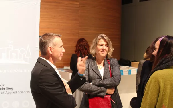 absolventenfeier_telekom-forum_20151024_foto_j._kuestenmacher_112.jpg (DE)