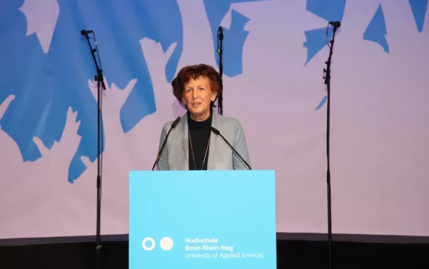 absolventenfeier_telekom_dome_20181027_foto_eva_tritschler_img_2390.jpg (DE)