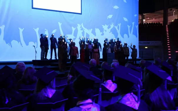 absolventenfeier_telekom_dome_20181027_foto_eva_tritschler_img_2418.jpg (DE)