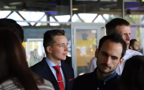 absolventenfeier_vor_festakt_20191026_foto_juri_kuestenmacher_131.jpg (DE)
