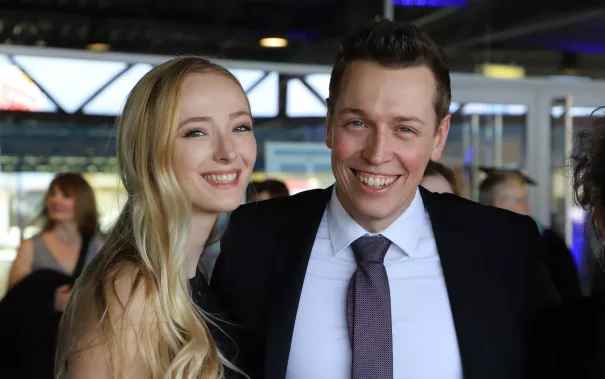 absolventenfeier_vor_festakt_20191026_foto_juri_kuestenmacher_142.jpg (DE)