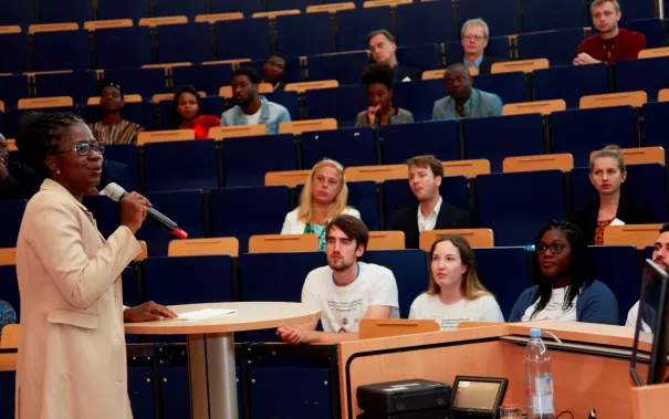 afrika_konferenz_audimax_sta_20180914_foto_eva_tritschler_mg_1271.jpg (DE)