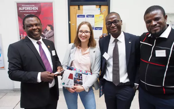 afrika_konferenz_sta_20180913_foto_j._kuestenmacher_71.jpg (DE)