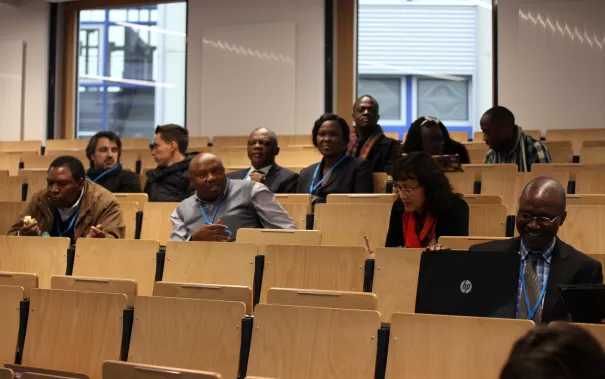 afrikakonferenz_sta_20161111_foto_j._kuestenmacher_11.jpg (DE)
