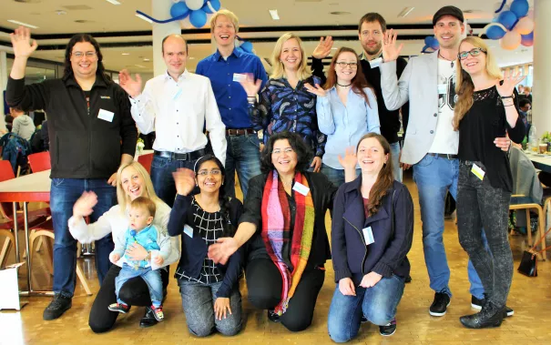 alumni-brunch_20_jahre_20150620_10a_foto_kira_wazinski.jpg