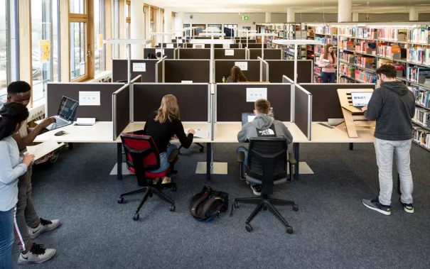 bibliothek_sta_20220331_foto_eric_lichtenscheidt_78_fs22.jpg (DE)