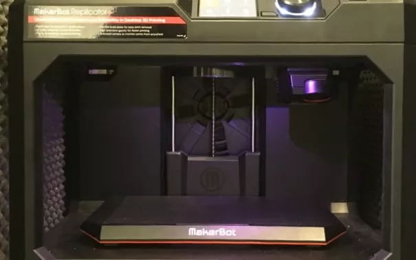bildergalerie_labs_mvg_makerbot-1_2.jpg (DE)