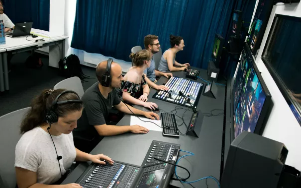 cut-raeume_galerie-2_emt_2020_foto-a-jordanidis (DE)