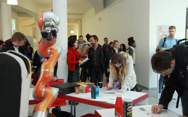 eroeffnung_akademisches_jahr_20150921_foto_e._tritschler_img_7769.jpg (DE)