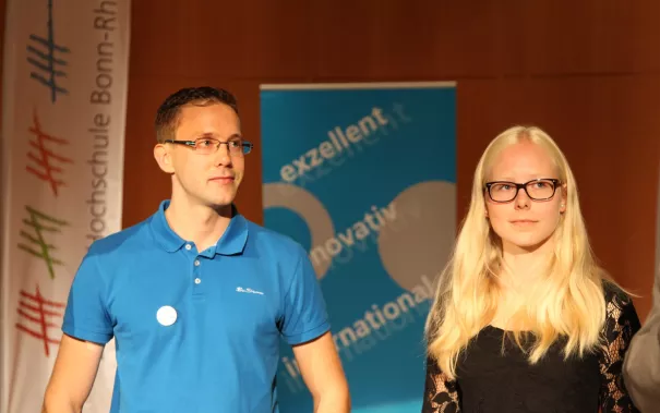 feierliche_eroeffnung_des_akademischen_jahres_2015_audimax_auszeichnung_studybuddy_20150928_foto_e._tritschler_img_7805_cut.jpg (DE)