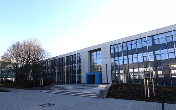 g_gebaeude_campus_sta_20171129_foto_j._kuestenmacher_13.jpg (DE)