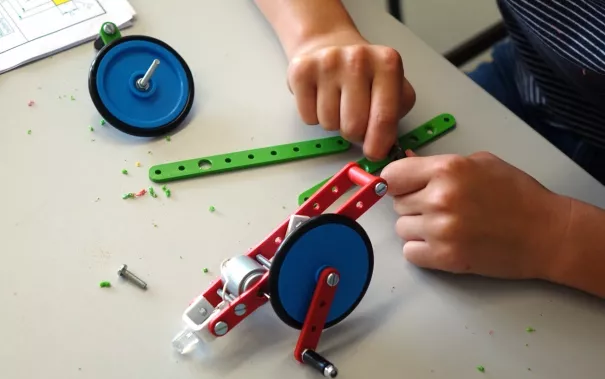 get_together_sommerferien_maedchen_technik_201808_foto_p._zacharias_1204.jpg (DE)