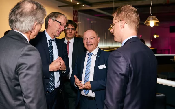 h-brs-absolventenfeier_2018cnathan-dreessen.de-086.jpg (DE)
