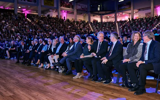 h-brs-absolventenfeier_2018cnathan-dreessen.de-107.jpg (DE)