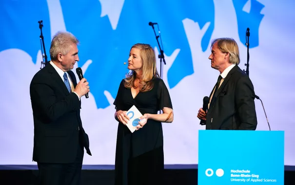 h-brs-absolventenfeier_2018cnathan-dreessen.de-155.jpg (DE)